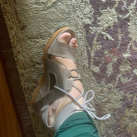 Sorel Joanie II ankle lace - Picture 1 of 2